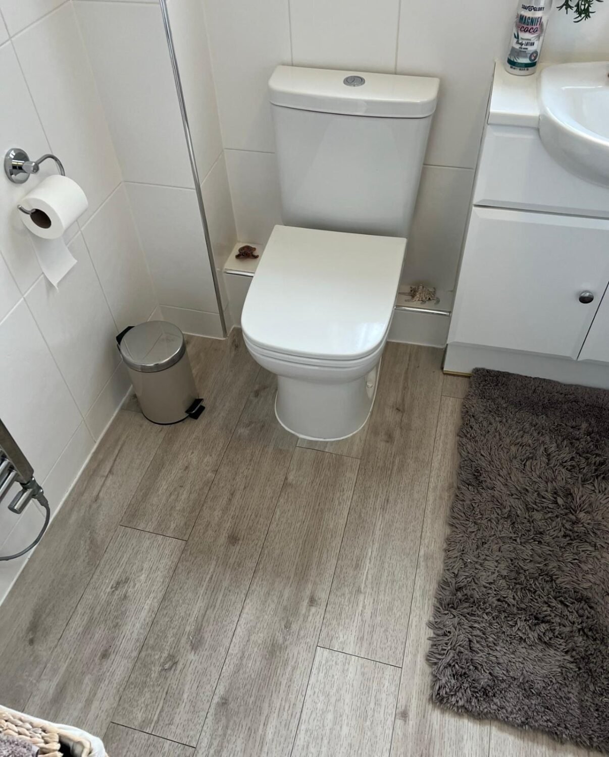 Toilet rebuild in Wolverhampton. Replacing both flush & fill valve AFTER